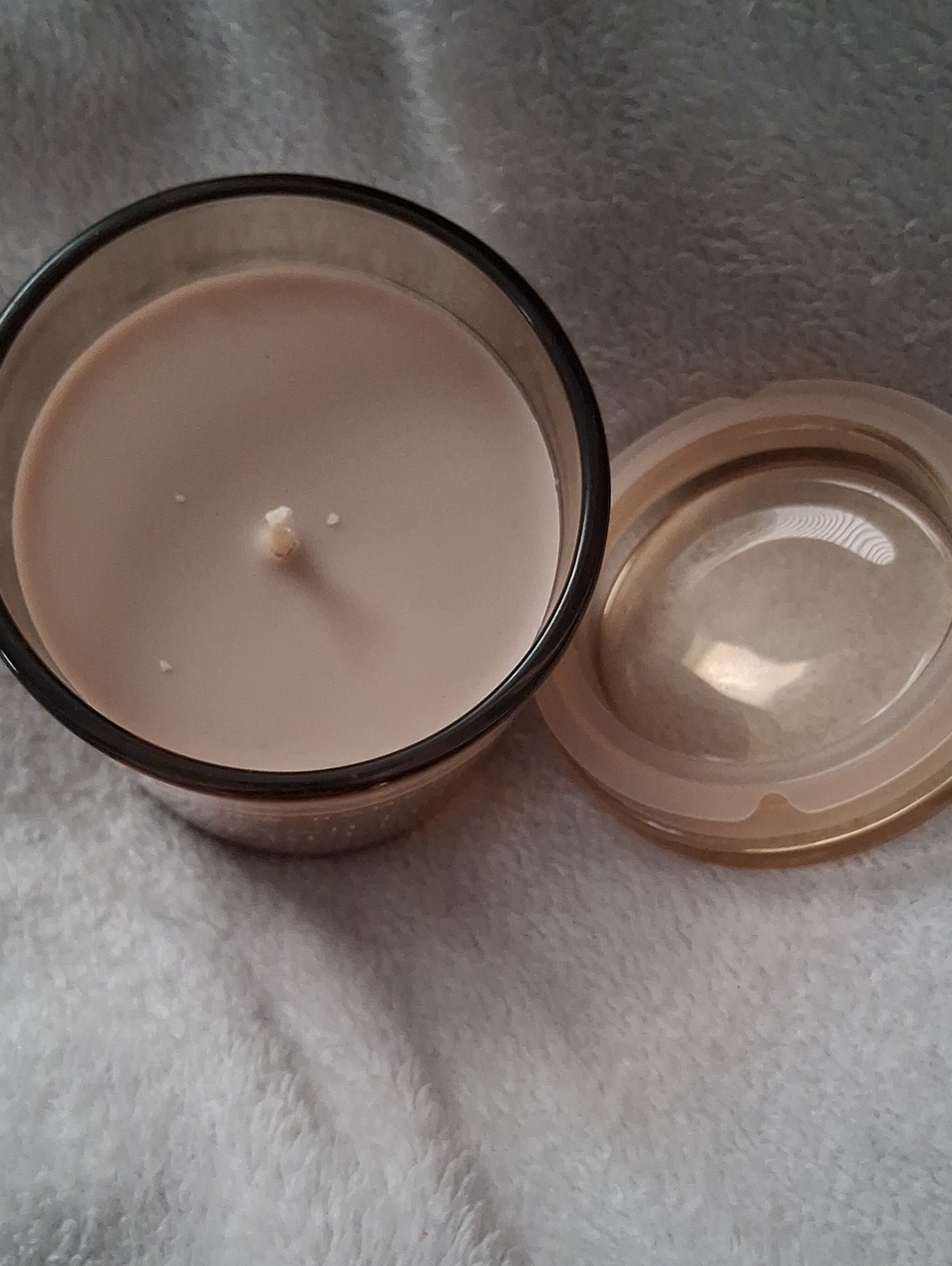 DW Home Vanilla Brûlée Candle - Amber Beige Glass - Picture 2 of 2